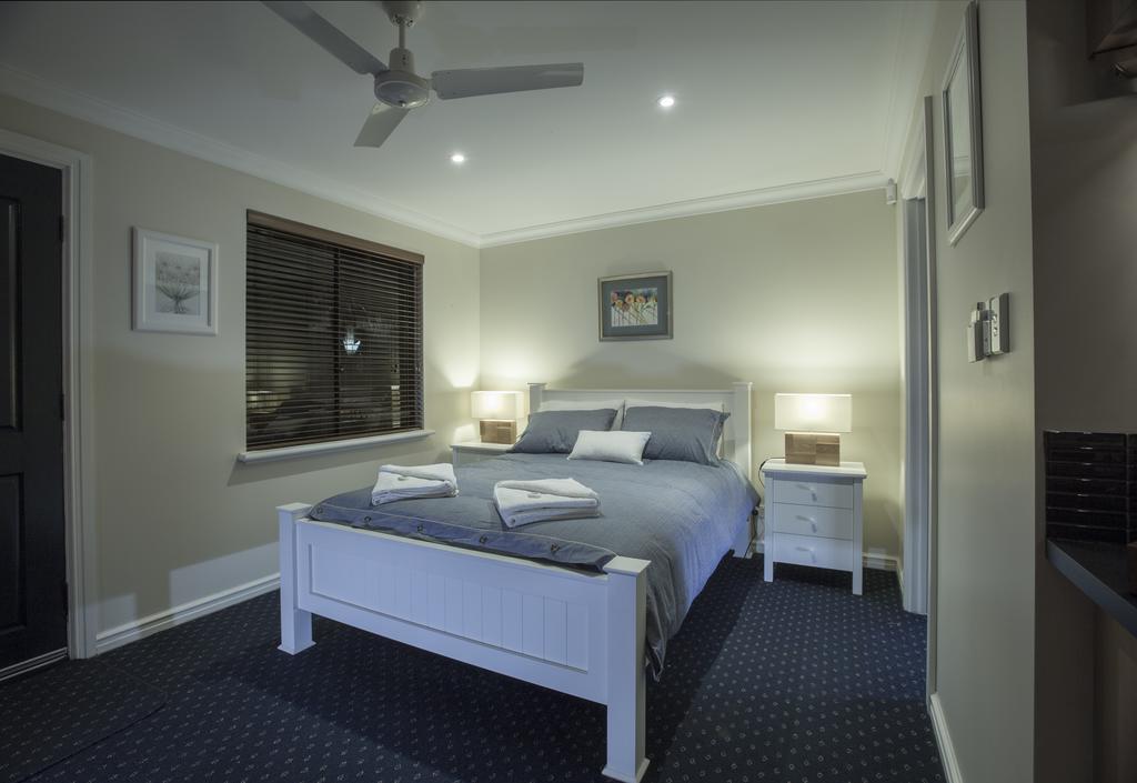 Murray River Lodge Luxury Boutique Accommodation B&B - Adults Only North Yunderup Camera foto